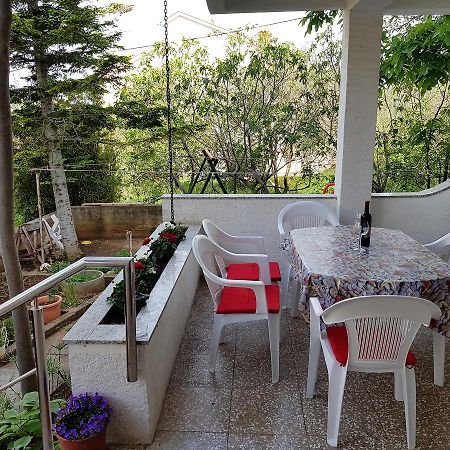 Apartments Monica Новаля Екстериор снимка
