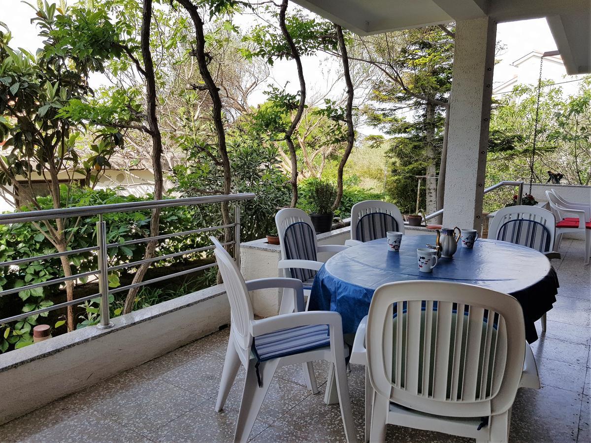 Apartments Monica Новаля Екстериор снимка